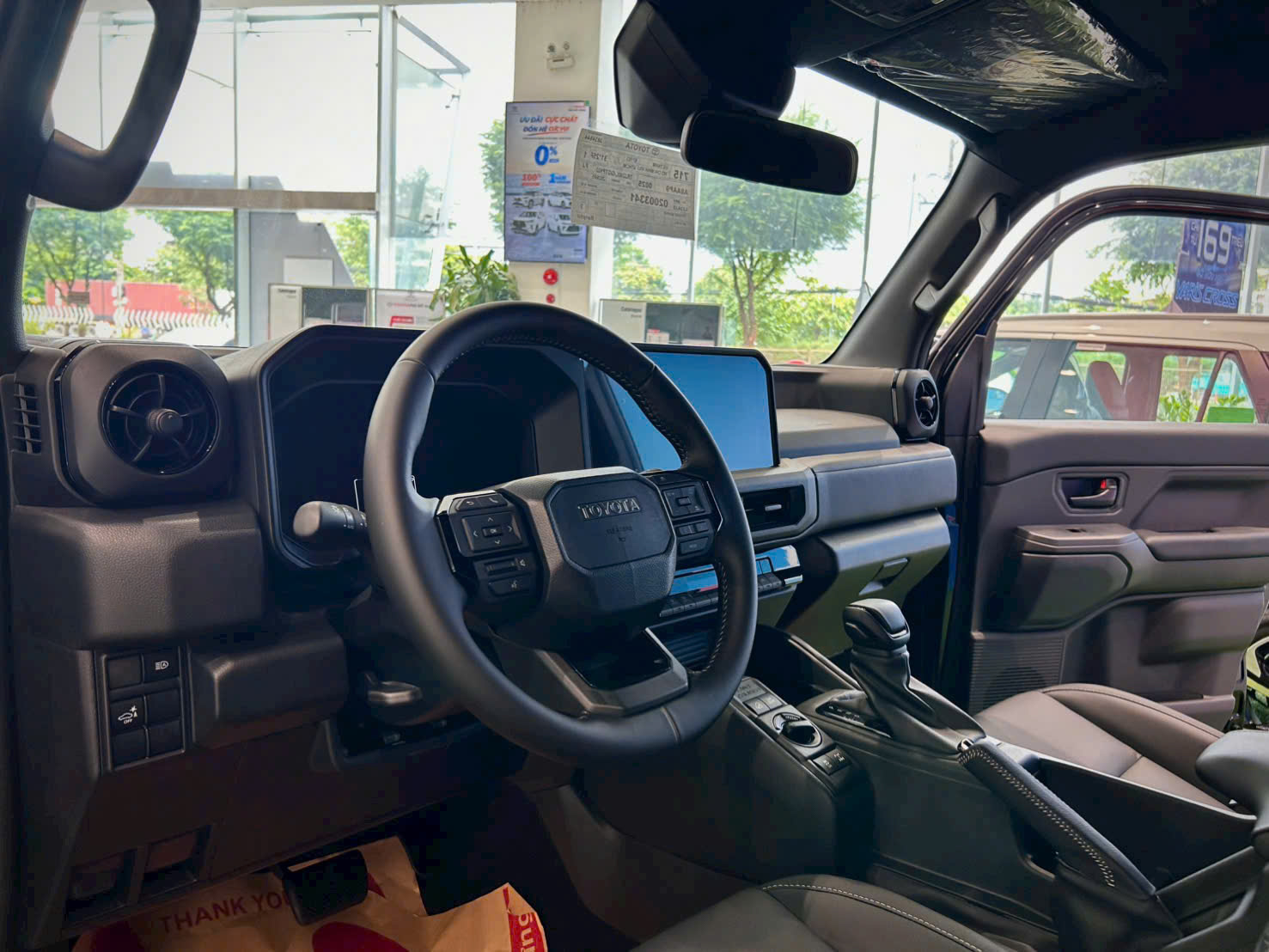toyota landcruiser fj noi that Toyota Land Cruiser FJ 2026 chính thức ra mắt